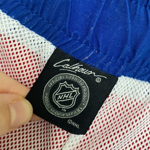 Montreal Canadiens NHL Shorts Men XL Red Blue Swim Sporty Logo Colour Block - Picture 13 of 15